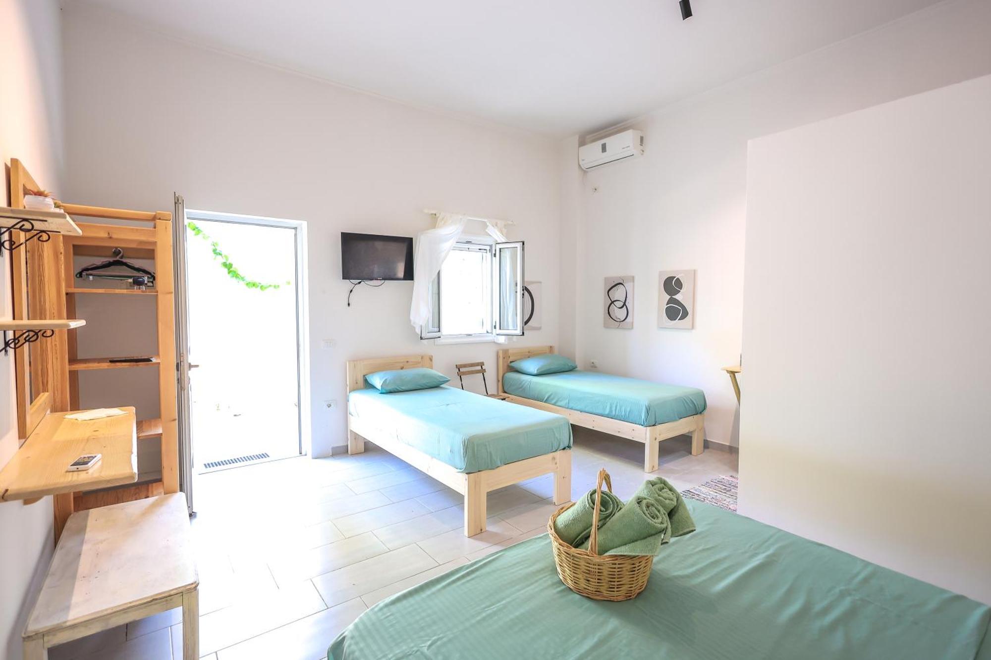 Casablanca Rooms Dhërmi エクステリア 写真