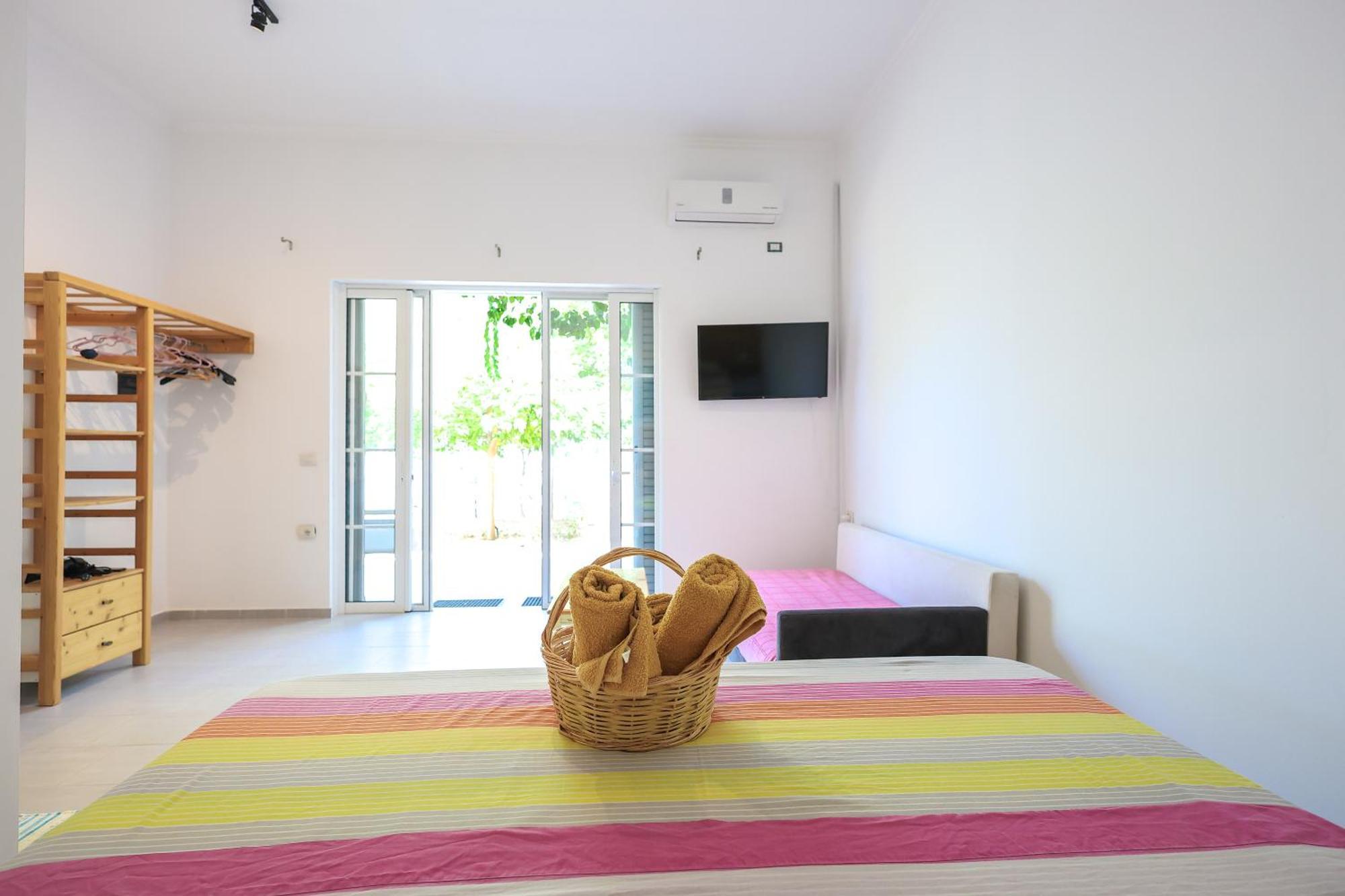 Casablanca Rooms Dhërmi エクステリア 写真